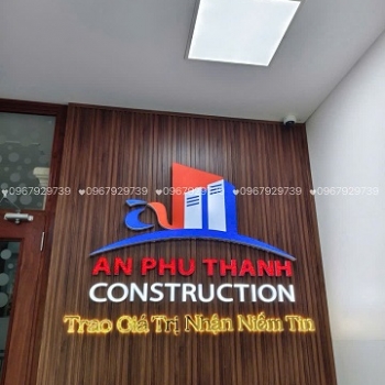 THI CÔNG BẢNG HIỆU VĂN PHÒNG CÔNG TY XÂY DỰNG CHUYÊN NGHIỆP
