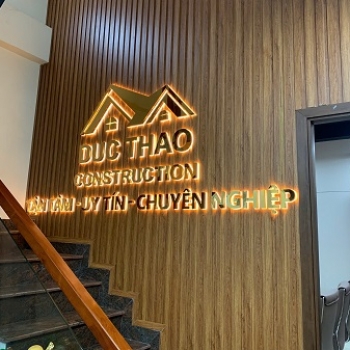 BẢNG HIỆU CHỮ NỔI INOX SÁNG ĐÈN